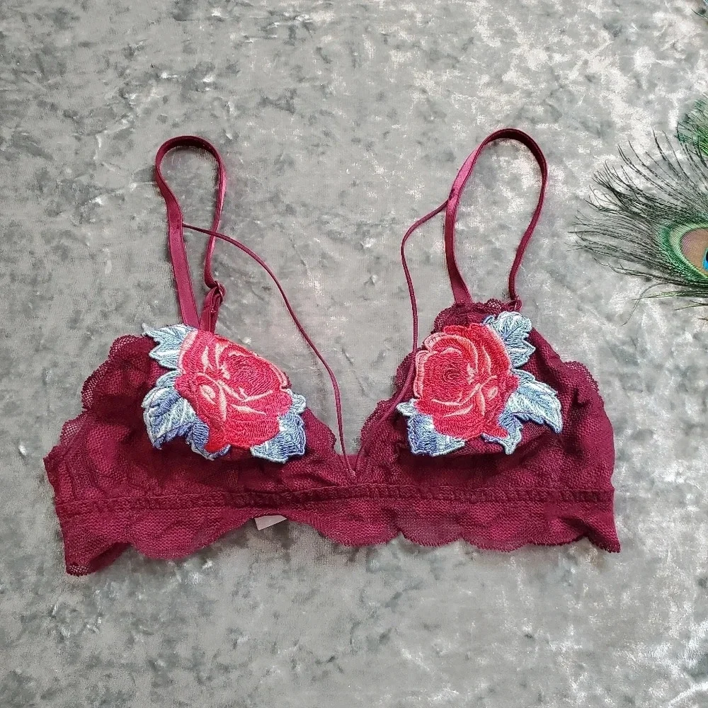 Pink By‎ Victoria's Secret Red Lace Bralette